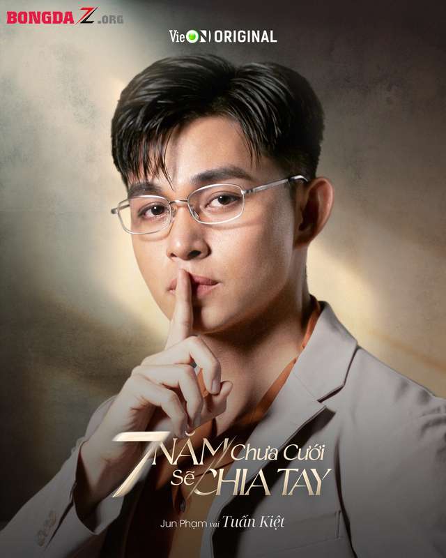 Thúy Ngân "đọ sắc" Jun Vũ, Nguyệt Ánh tái hợp Lê Bê La