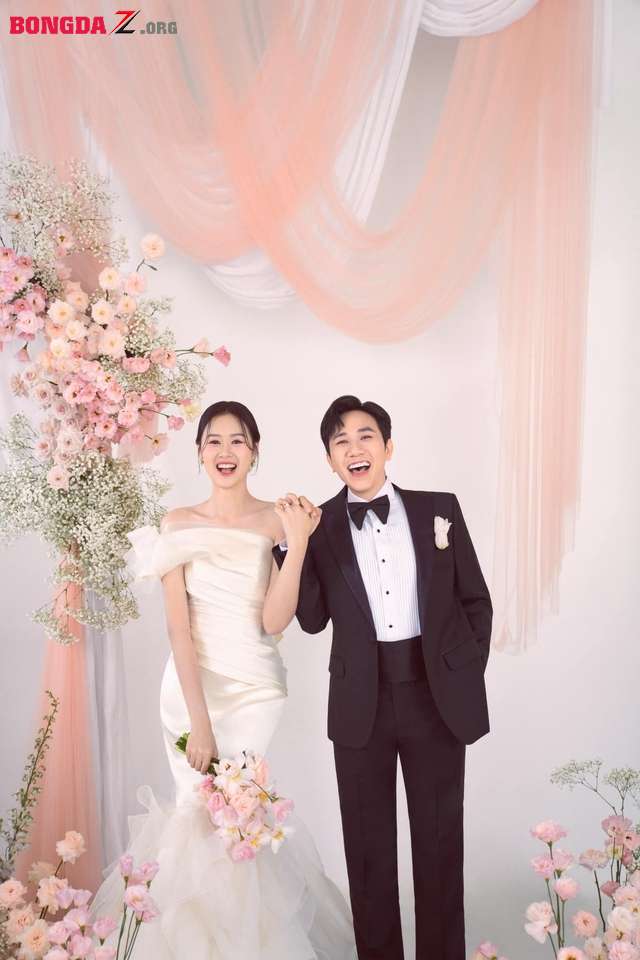 Anh Đức - Quỳnh Anh tung ảnh trước thềm đám cưới